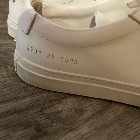 Common Projects Size 35 - Picture 6 of 6